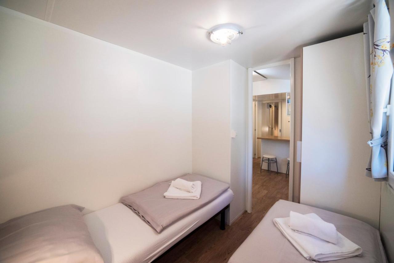 Mobile Home Cube, 3 Bedrooms, Free Parking, Wifi Weißenburg Exterior foto